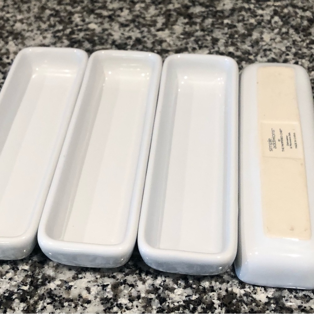 The Pampered Chef Simple Additions Hospitality Set White Serving Tray Set.